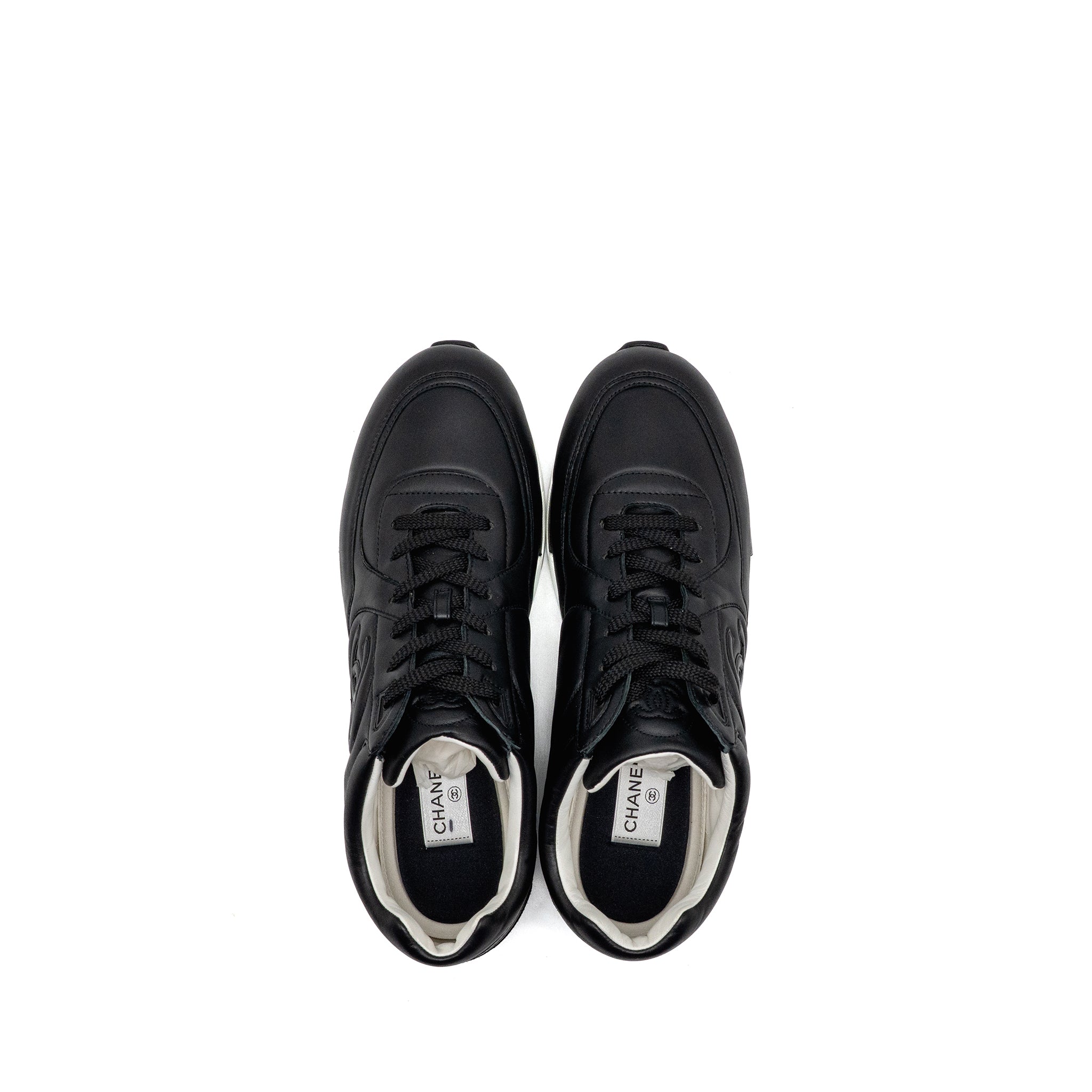 chanel-size-45-cc-logo-sneakers-leather-black-white