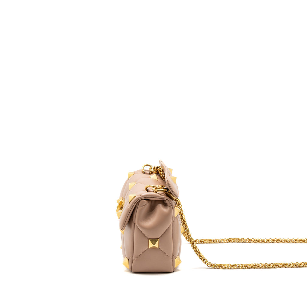 valentino-medium-roman-stud-shoulder-bag-nappa-poudre-ghw