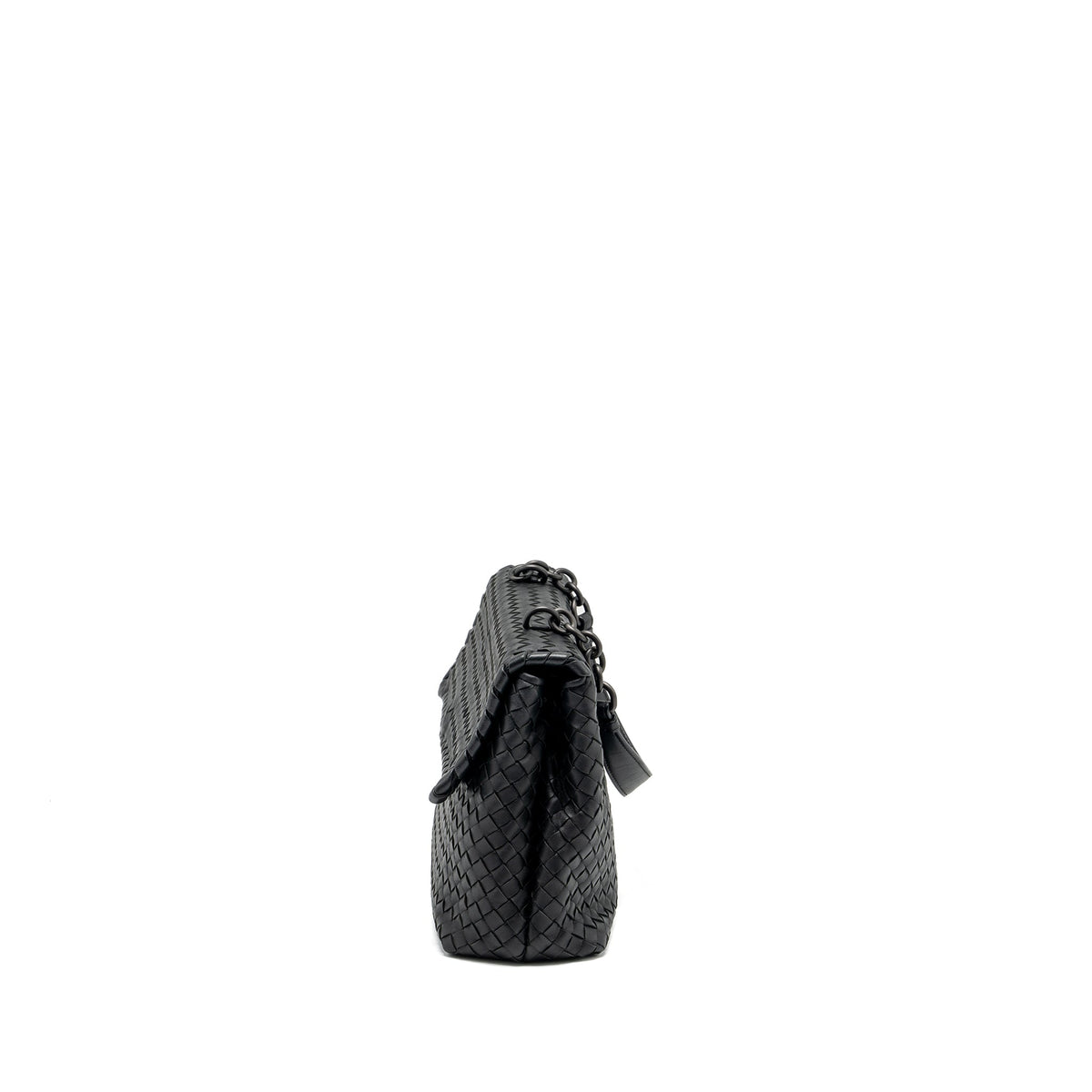 bottega-veneta-single-chain-flap-bag-leather-black-with-black-hardware