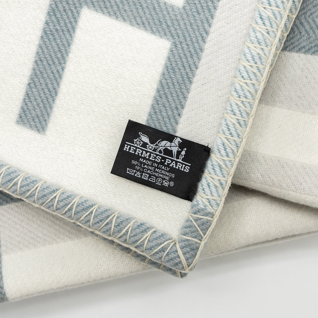 hermes-ithaque-blanket-wool-cashmere-gris-perle-4