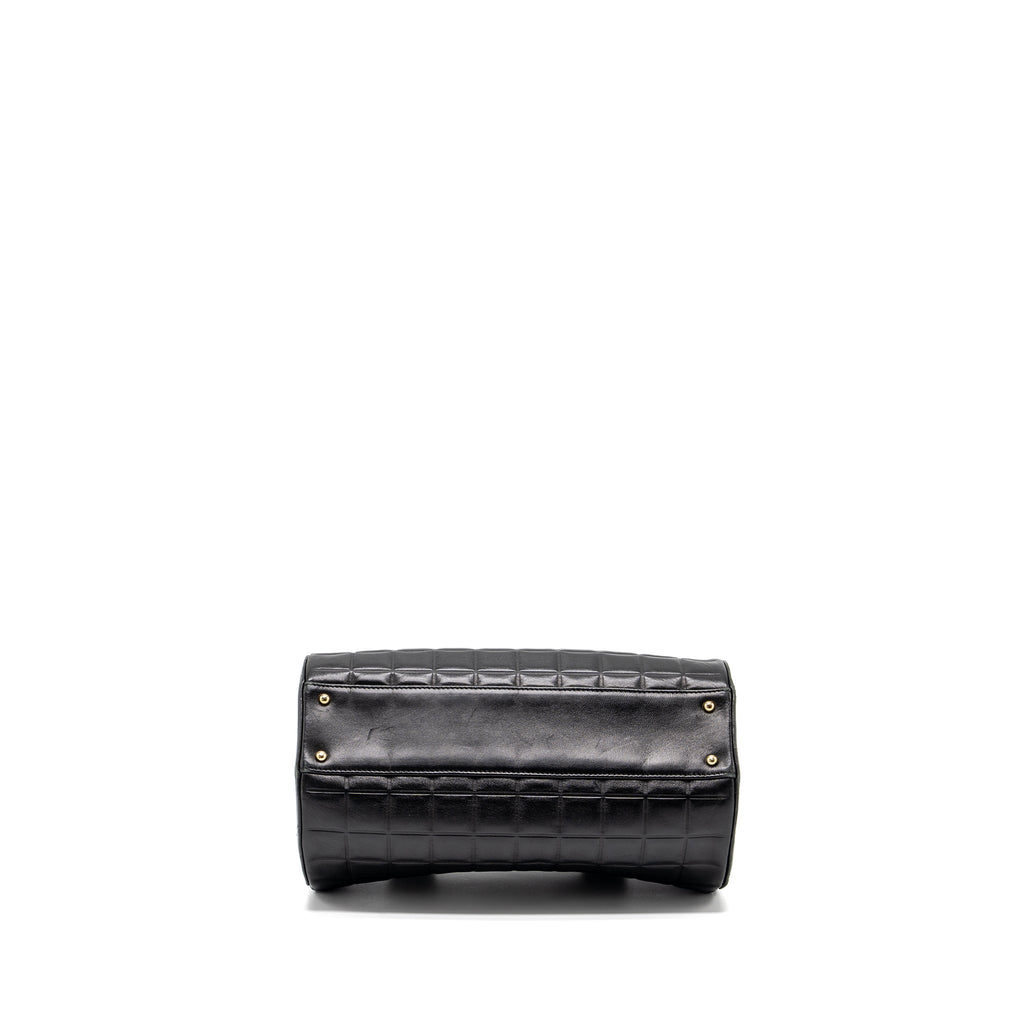 chanel-vintage-chocolate-bar-barrel-handbag-lambskin-black-ghw