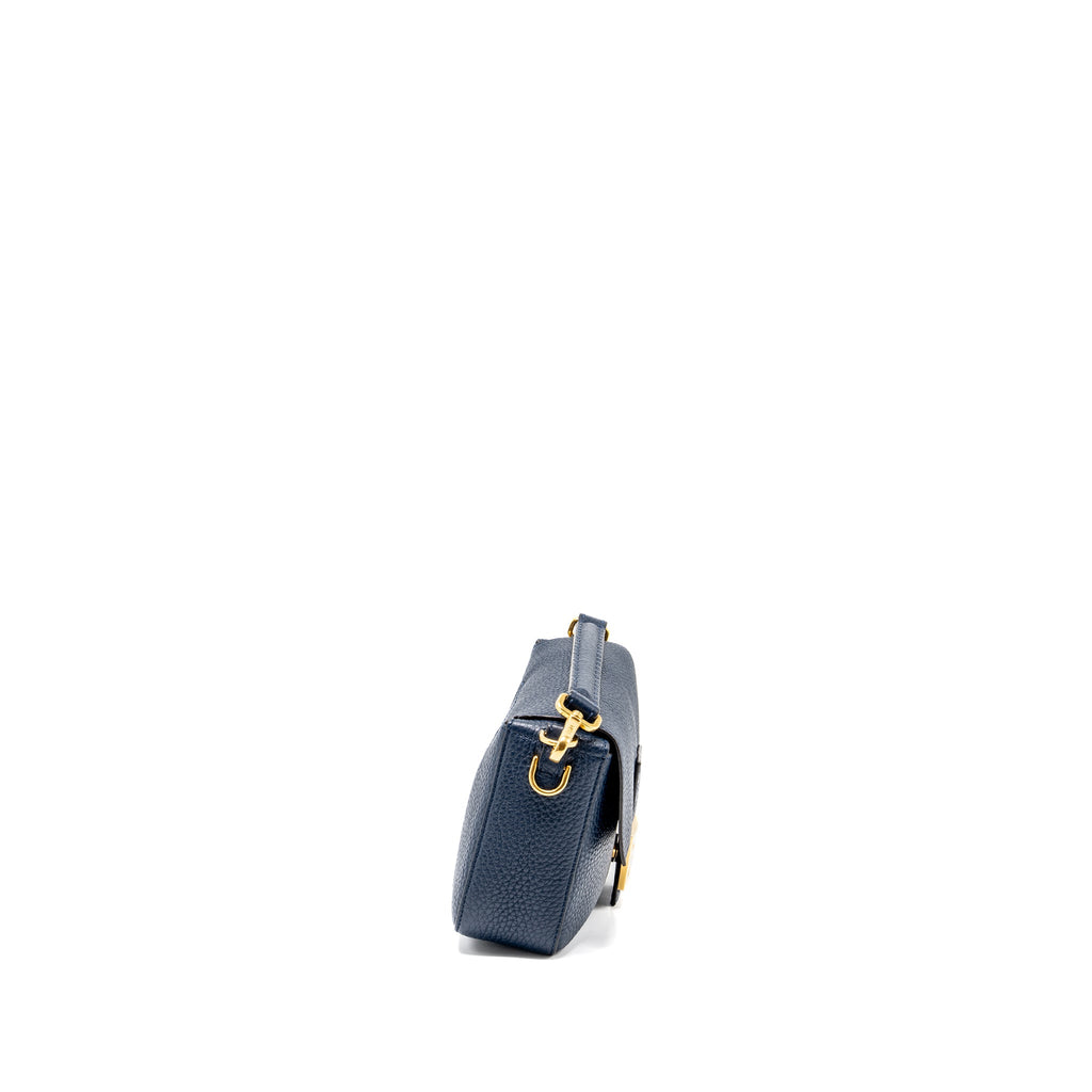 fendi-baguette-bag-grained-calfskin-dar-blue-ghw