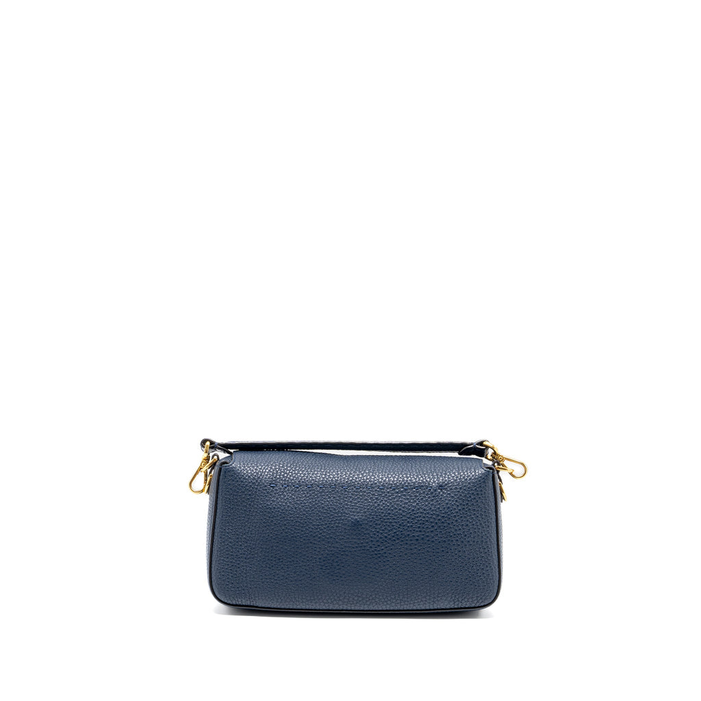 fendi-baguette-bag-grained-calfskin-dar-blue-ghw