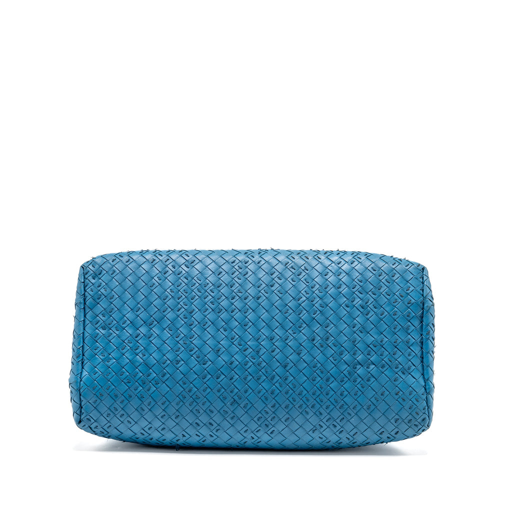 bottega-veneta-blue