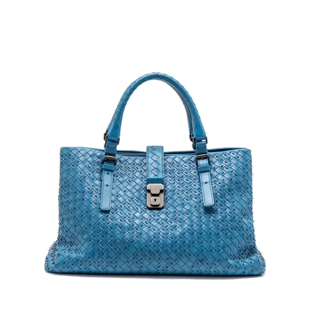 bottega-veneta-blue