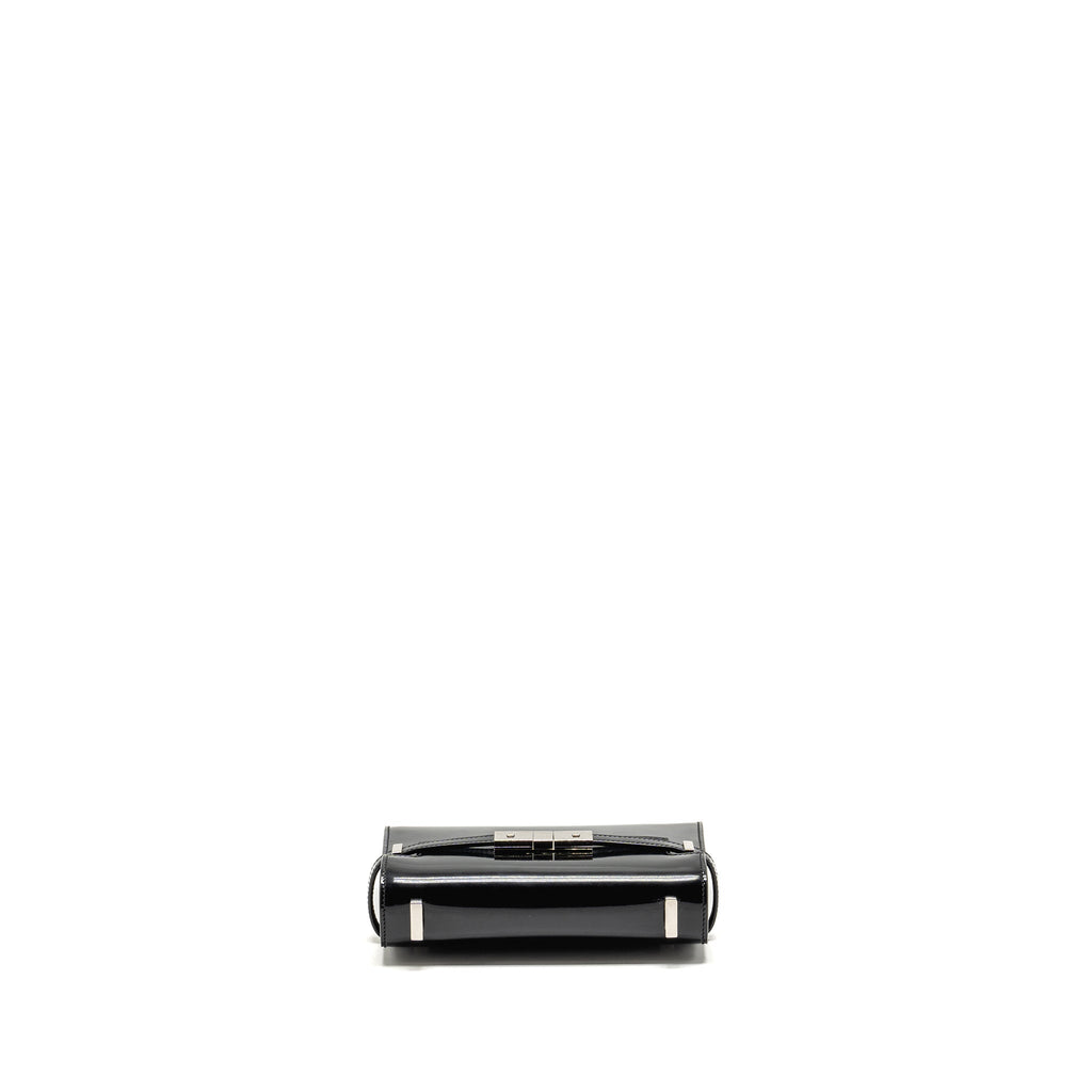 saint-laurent-mini-manhattan-shoulder-bag-shiny-calfskin-black-shw