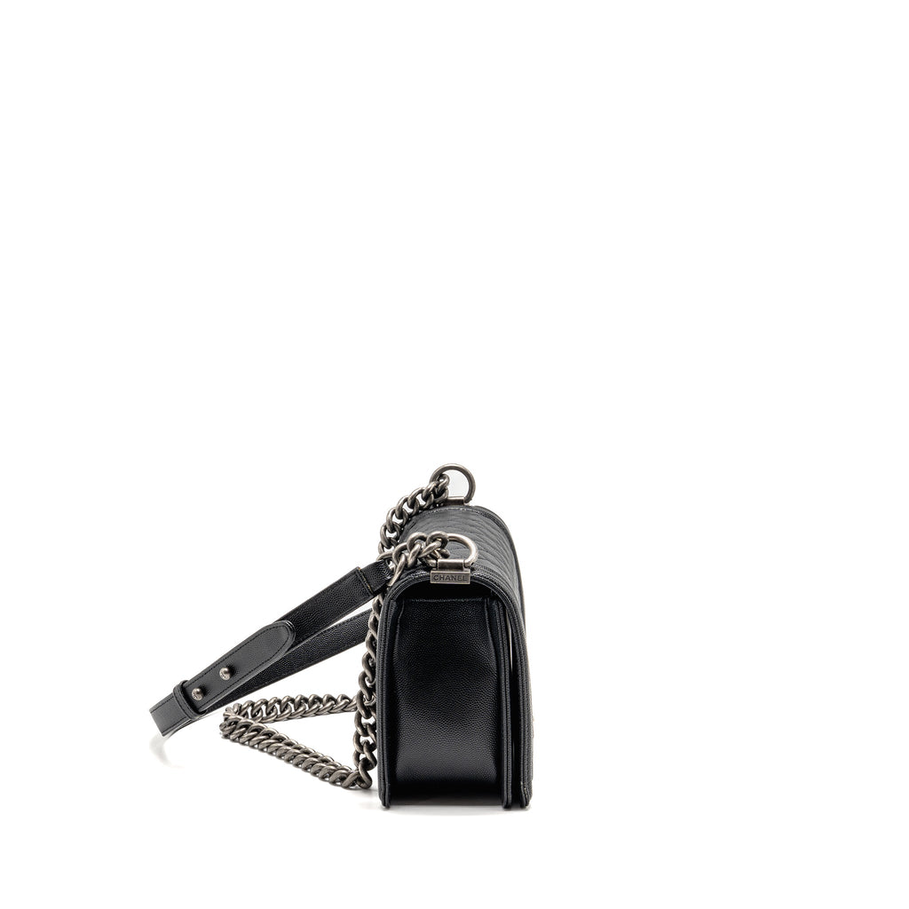 chanel-medium-boy-bag-caviar-black-ruthenium-hardware-copy