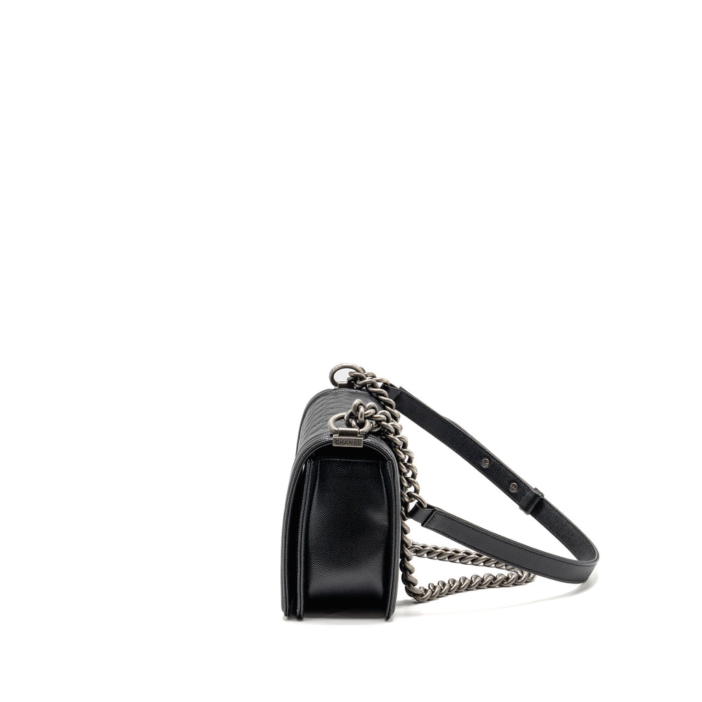 chanel-medium-boy-bag-caviar-black-ruthenium-hardware-copy