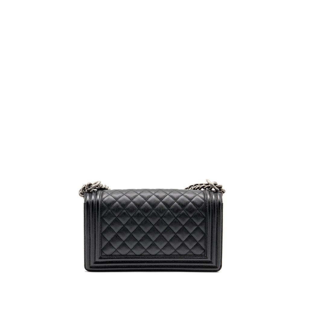chanel-medium-boy-bag-caviar-black-ruthenium-hardware-copy