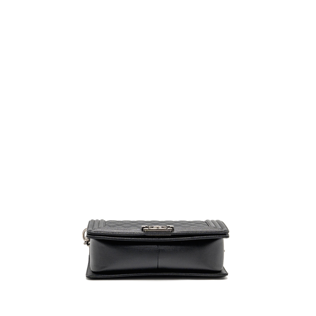 chanel-medium-boy-bag-caviar-black-ruthenium-hardware-copy