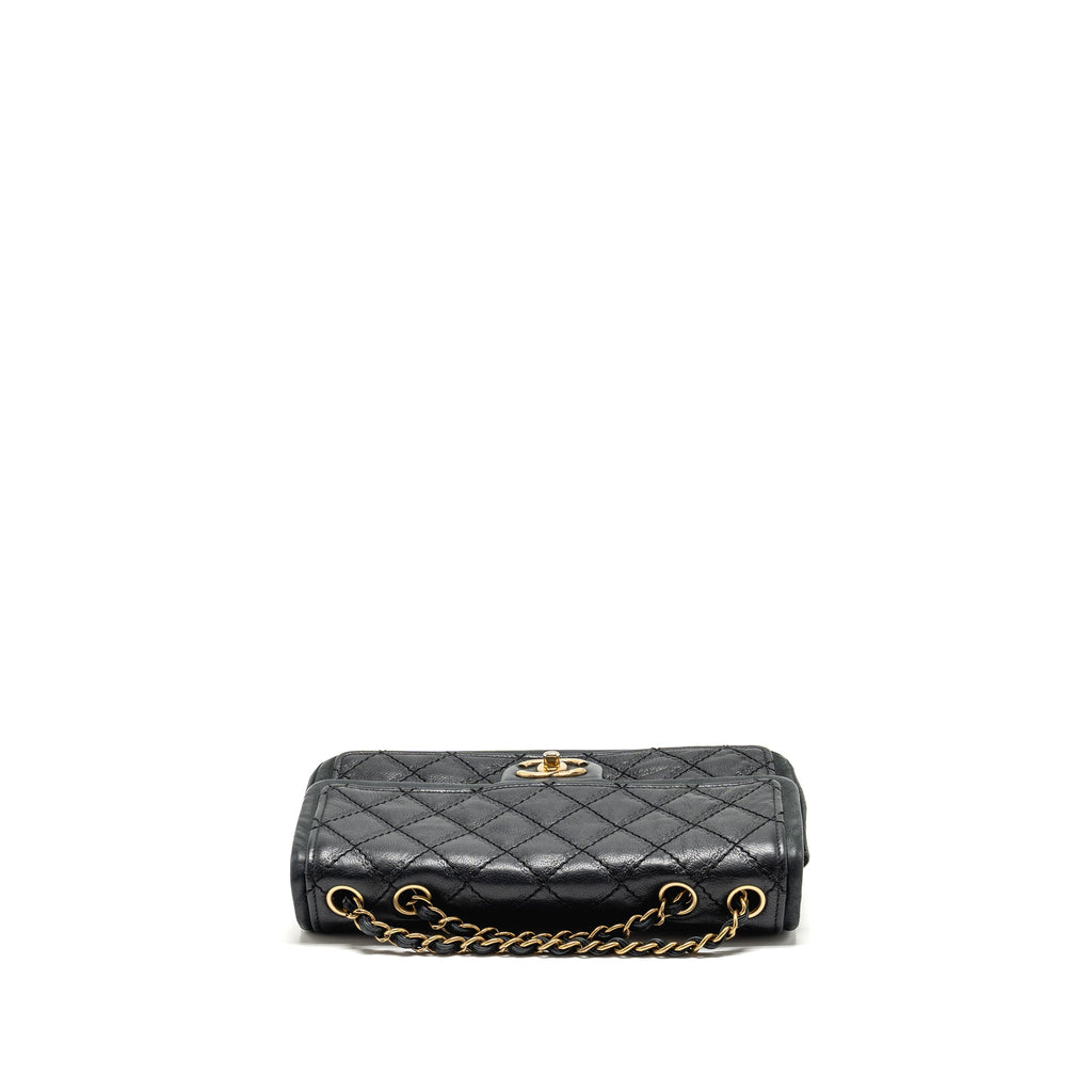 chanel-quilted-flap-bag-calfskin-dark-blue-ghw