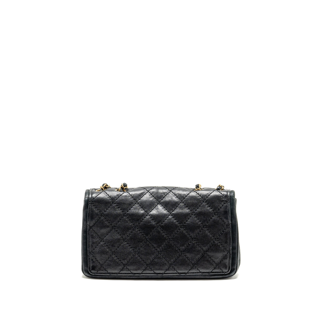 chanel-quilted-flap-bag-calfskin-dark-blue-ghw