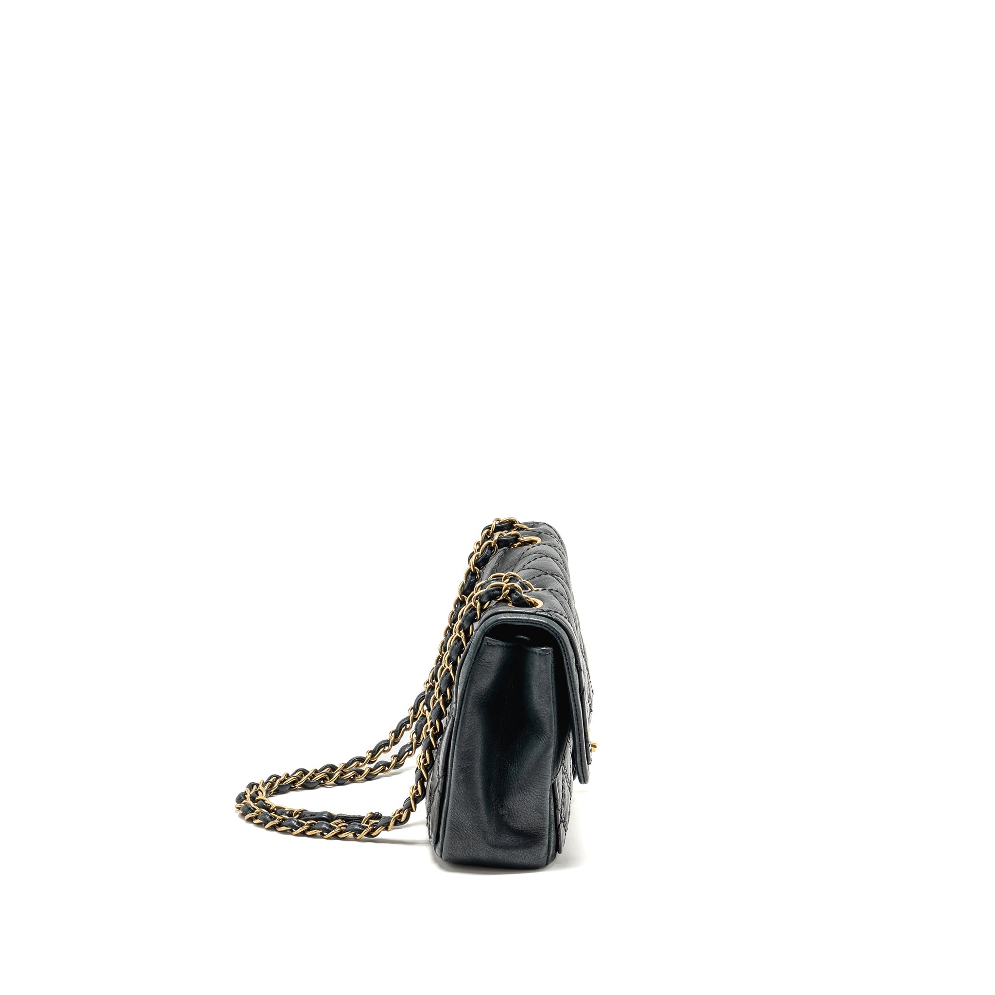 chanel-quilted-flap-bag-calfskin-dark-blue-ghw