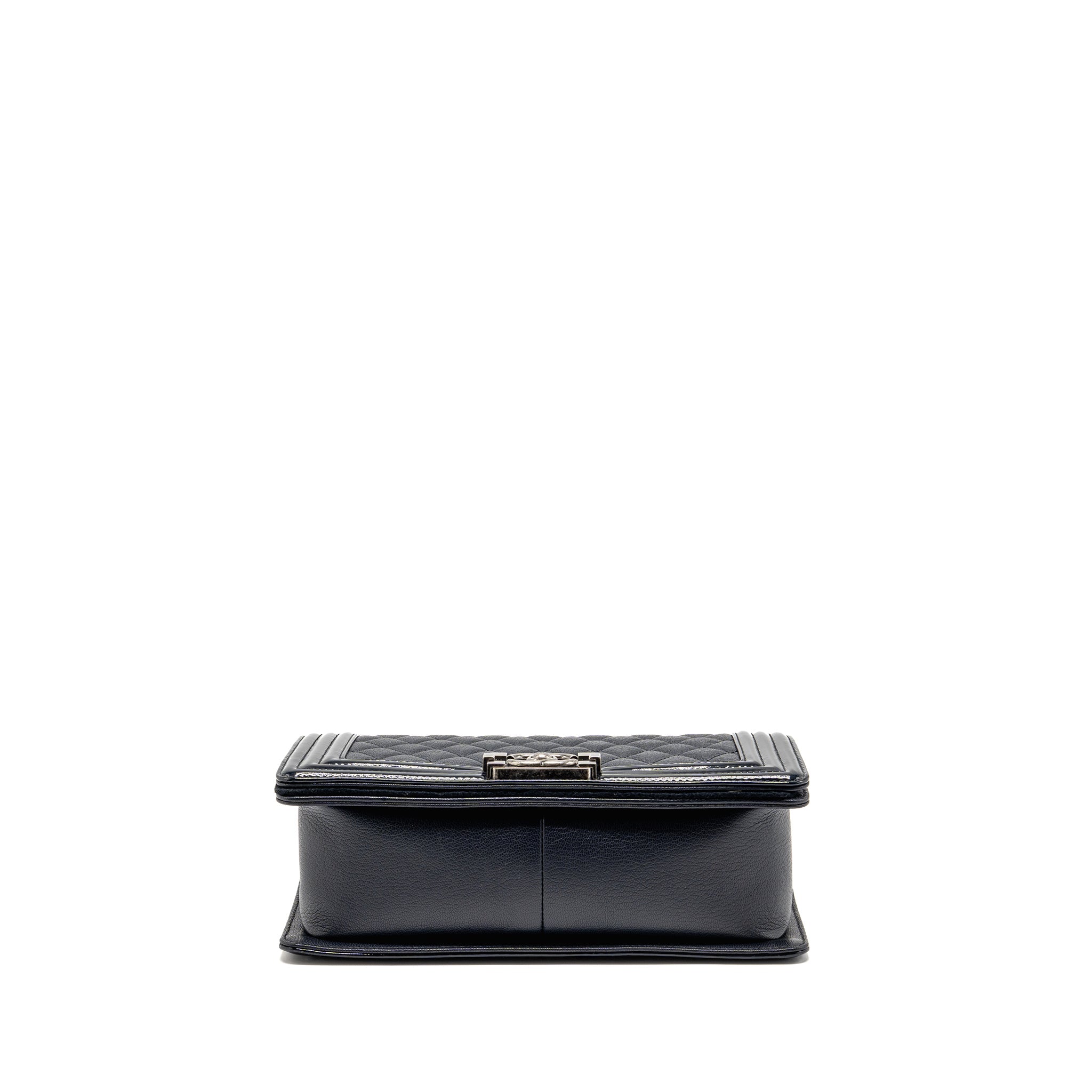 chanel-medium-boy-bag-grained-calfskin-navy-ruthenium-hardware