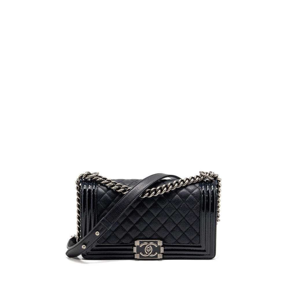 chanel-medium-boy-bag-grained-calfskin-navy-ruthenium-hardware