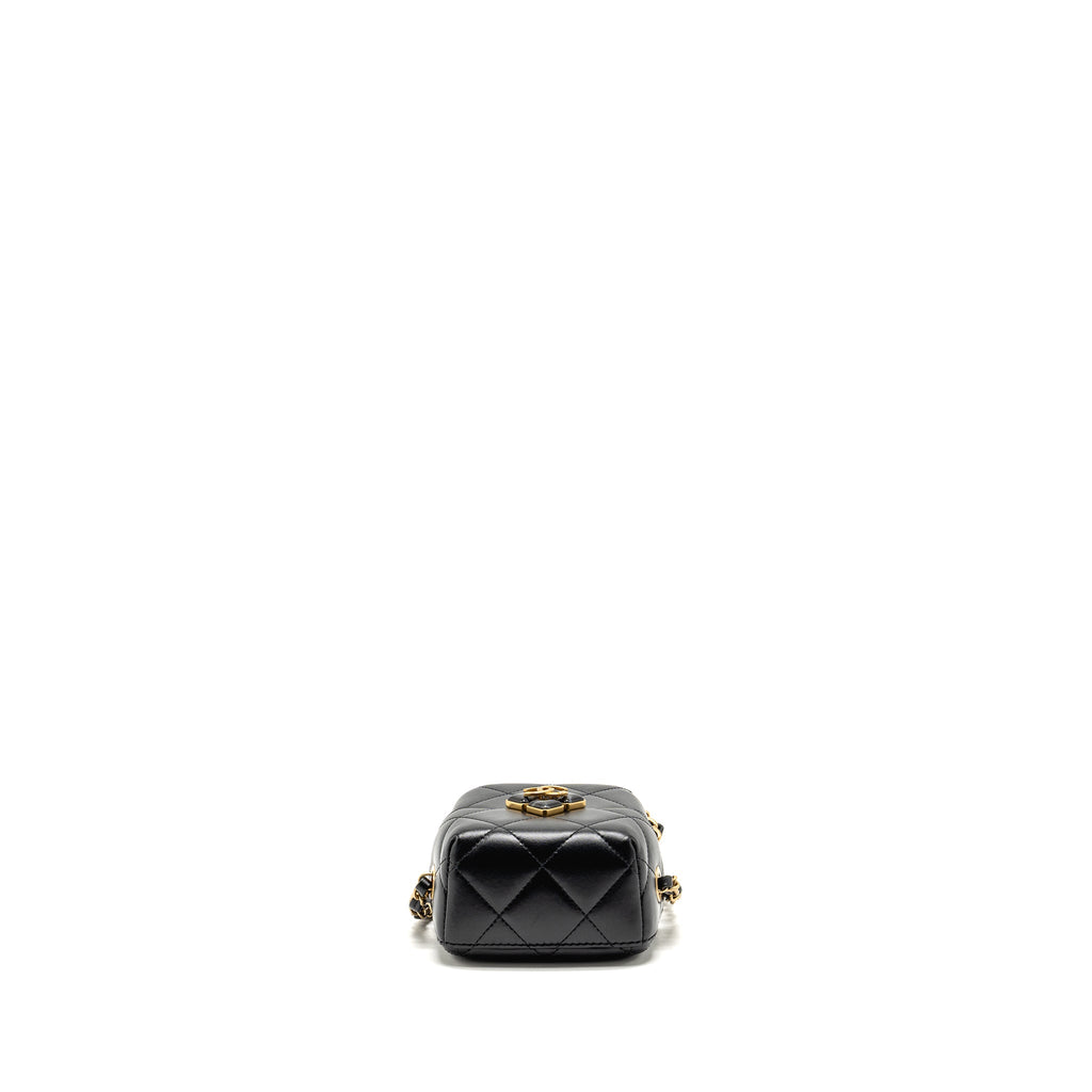 chanel-black-15