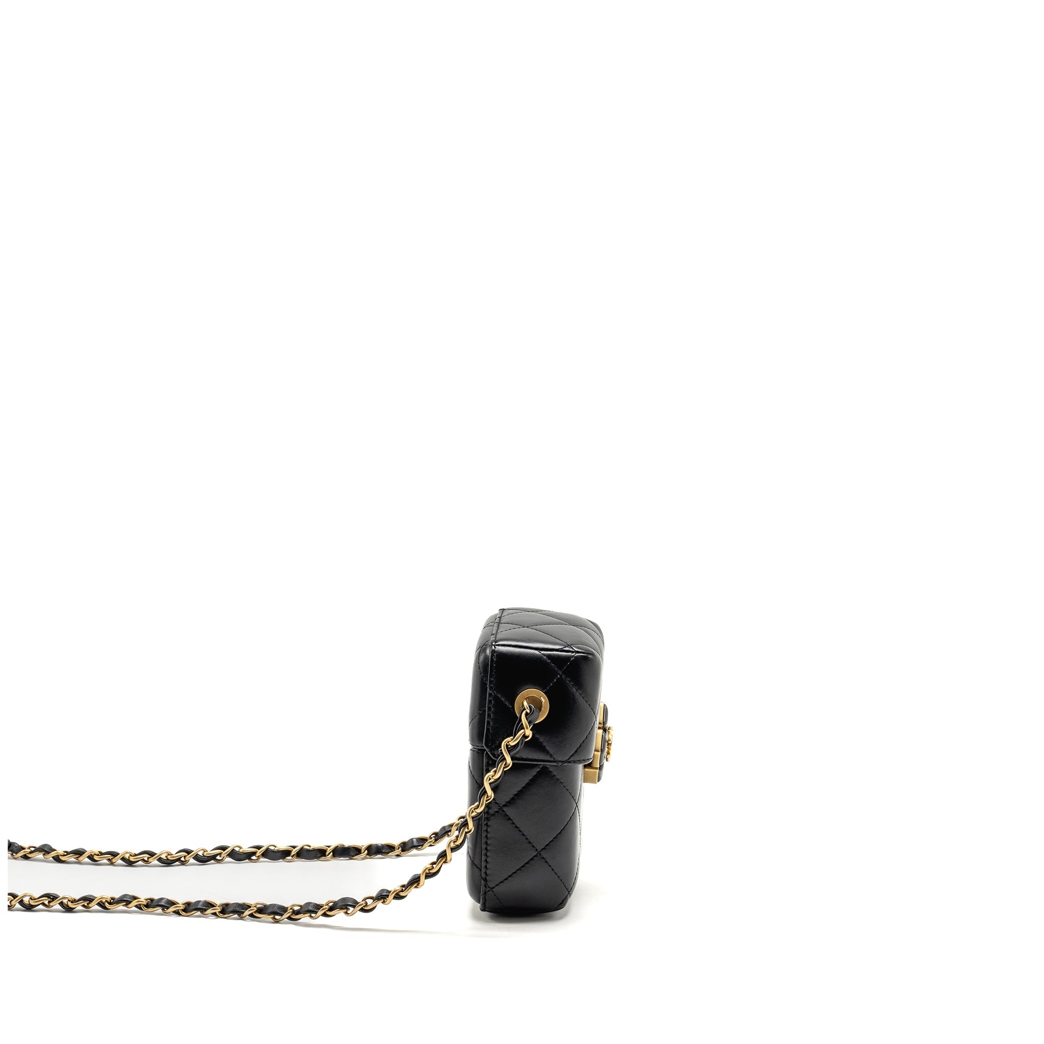 chanel-black-15