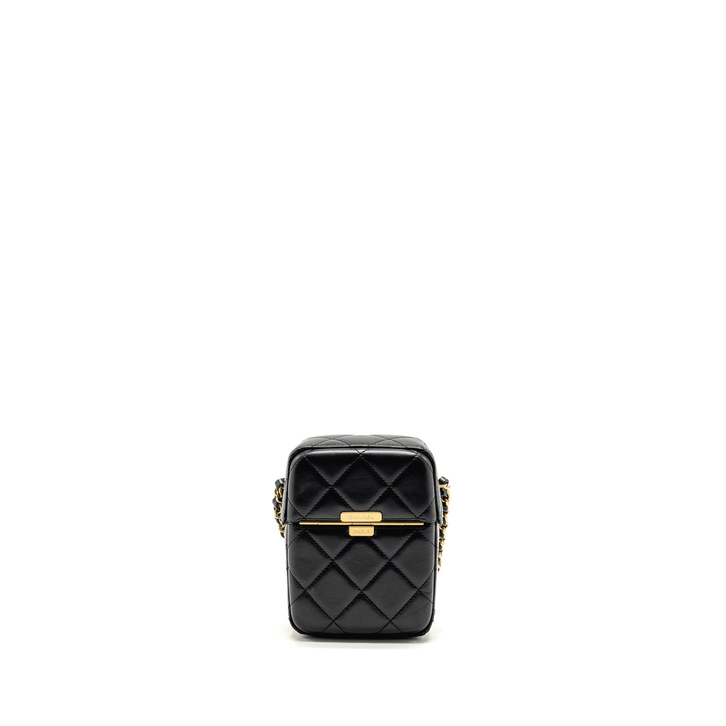 chanel-black-15