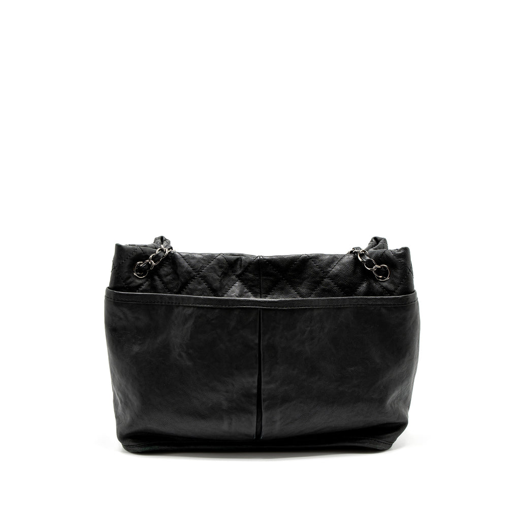 chanel-tote-bag-calfskin-black-shw