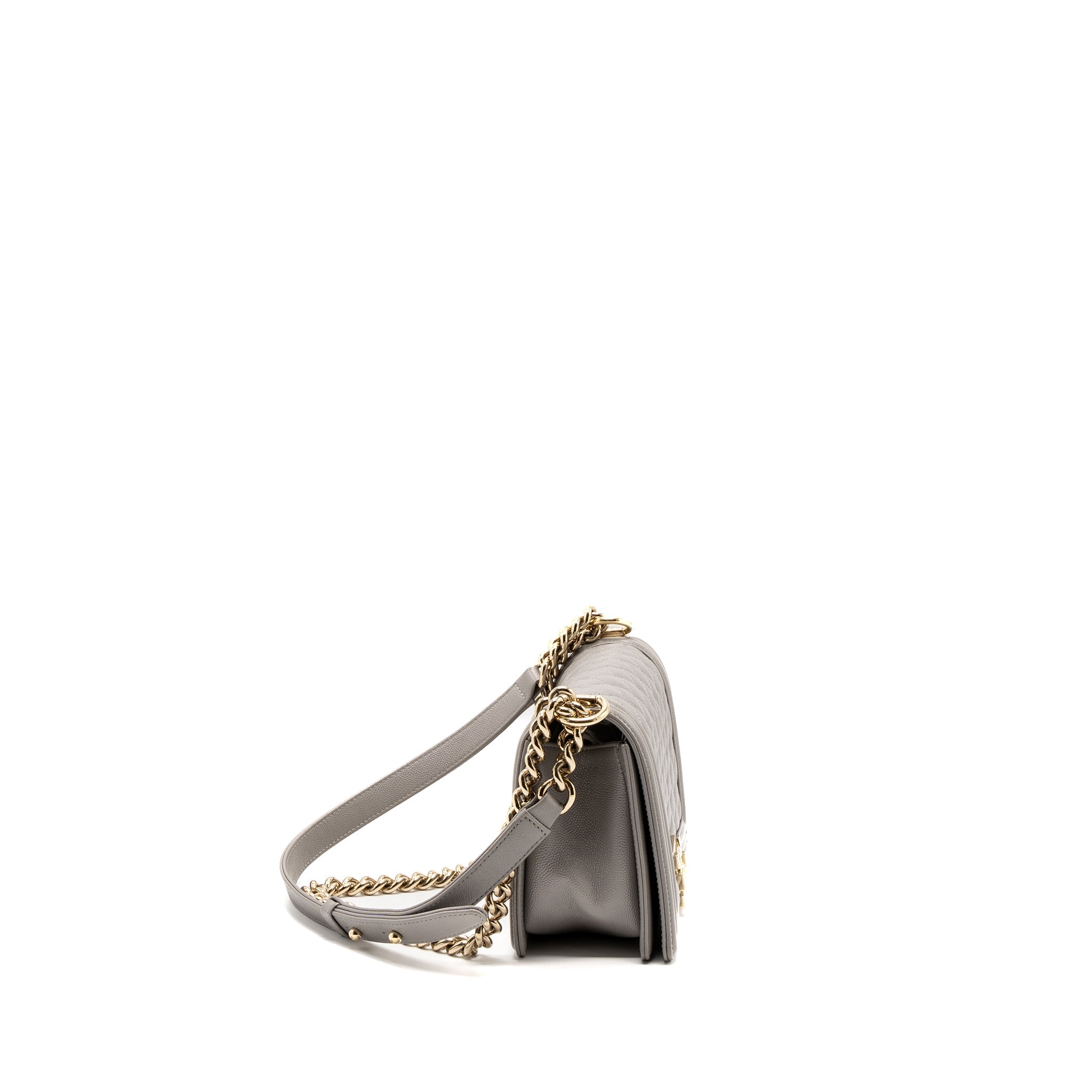 chanel-medium-boy-bag-caviar-light-grey-lghw