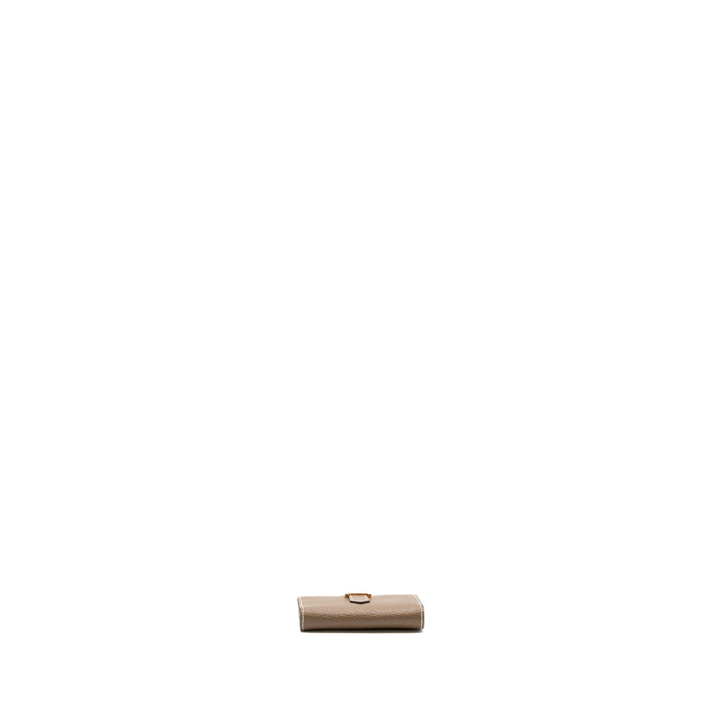 hermes-bearn-compact-wallet-chevre-mysore-etoupe-ghw-stamp-b