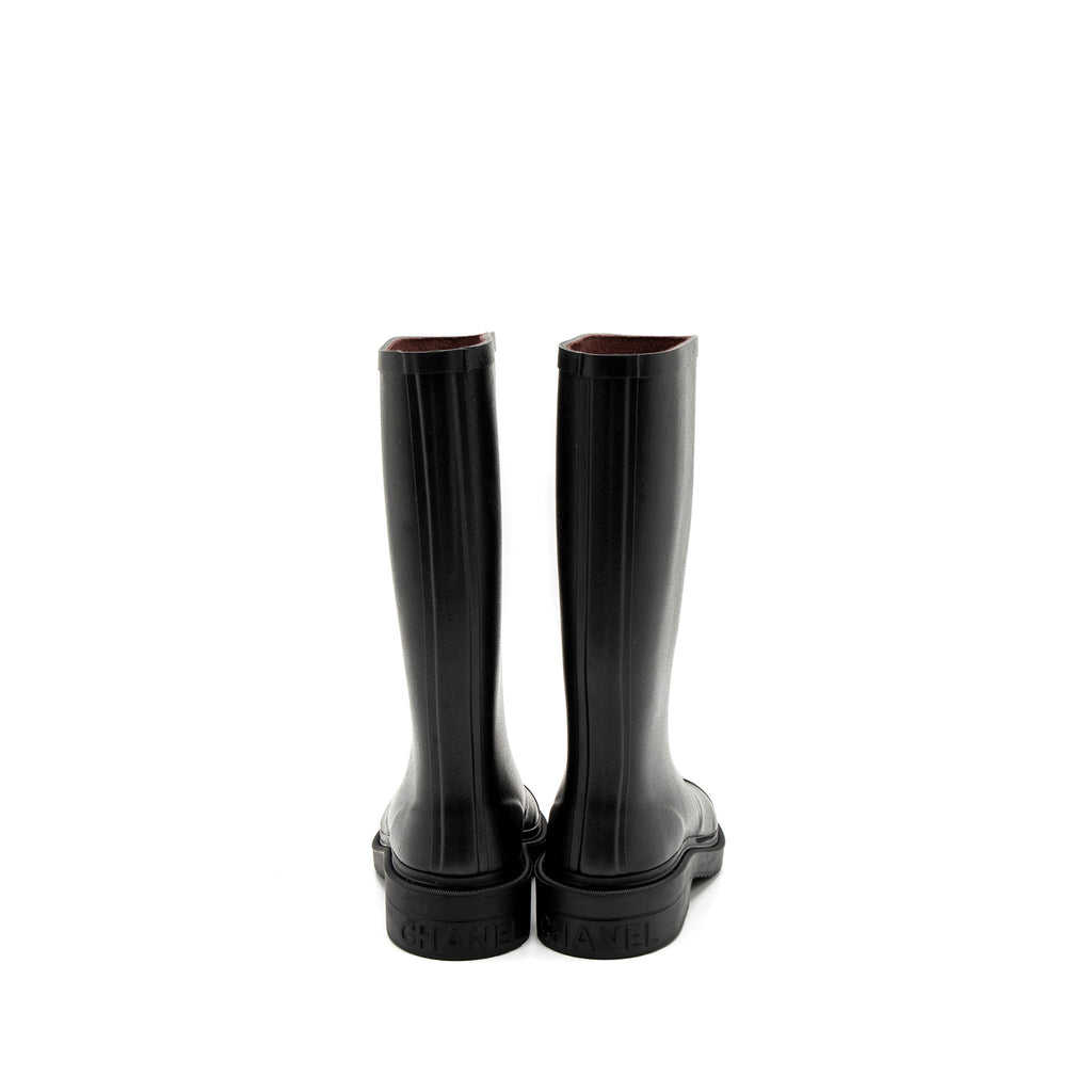 chanel-size-35-rubber-boots-black-white