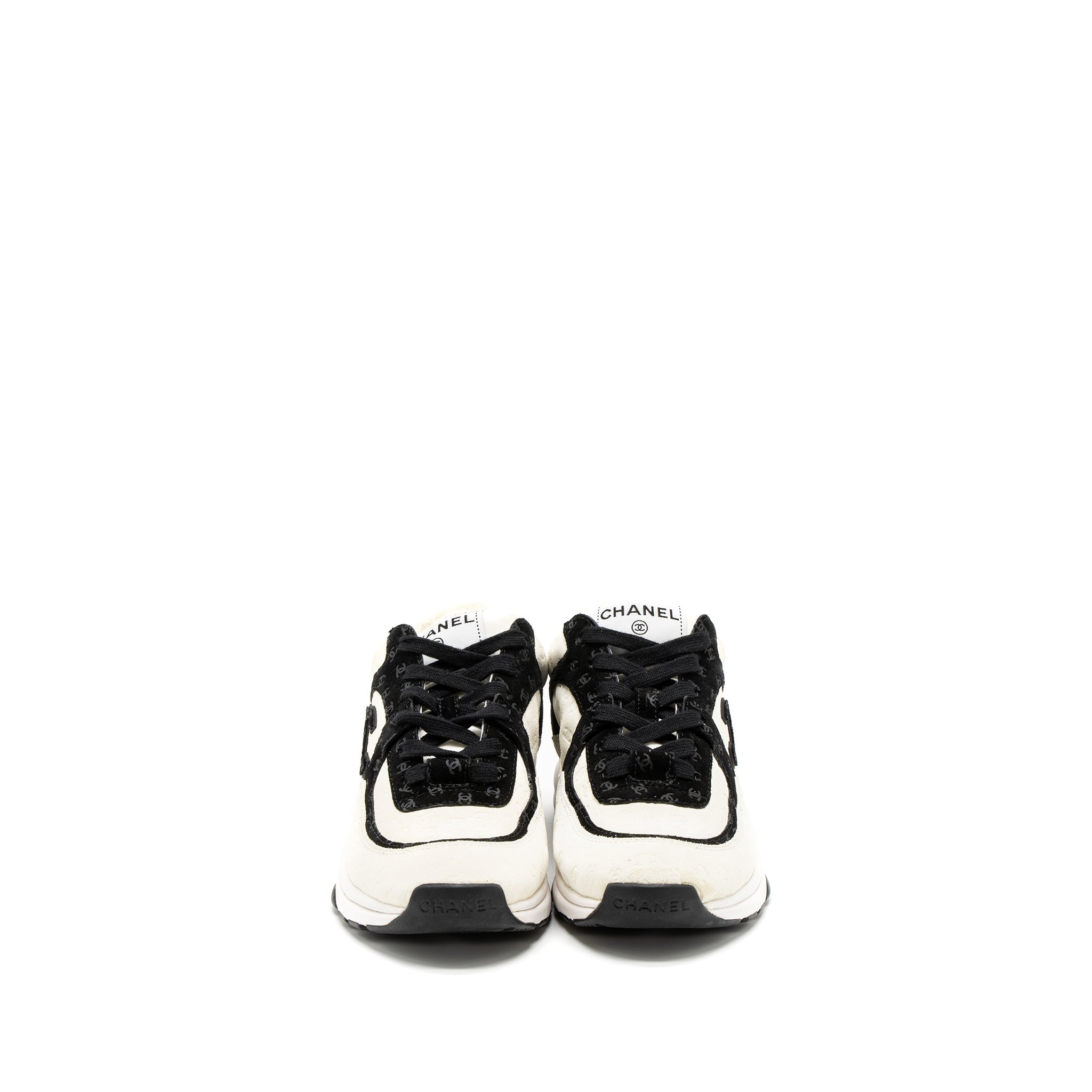 chanel-size-35-5-22a-trainers-printed-suede-calfskin-black-white