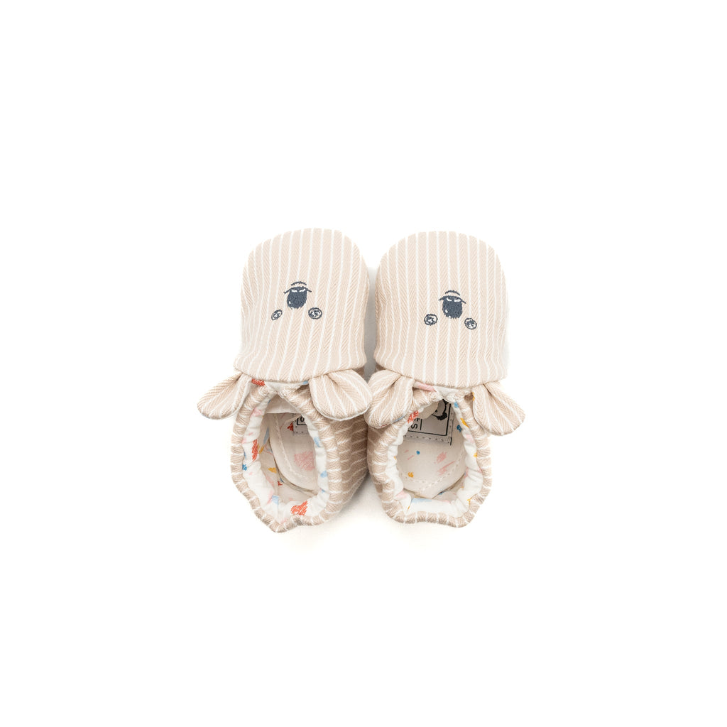 hermes-baby-passe-passe-booties-natural