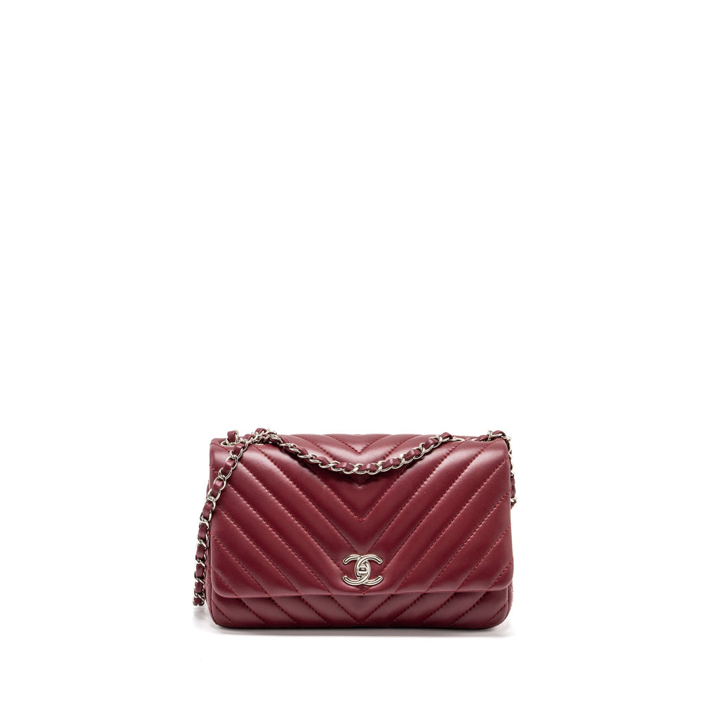 chanel-chevron-flap-bag-lambskin-burgundy-shw