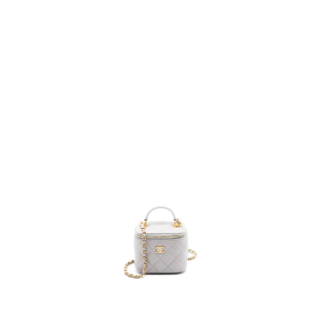 chanel-top-handle-mini-vanity-with-chain-light-grey-ghw