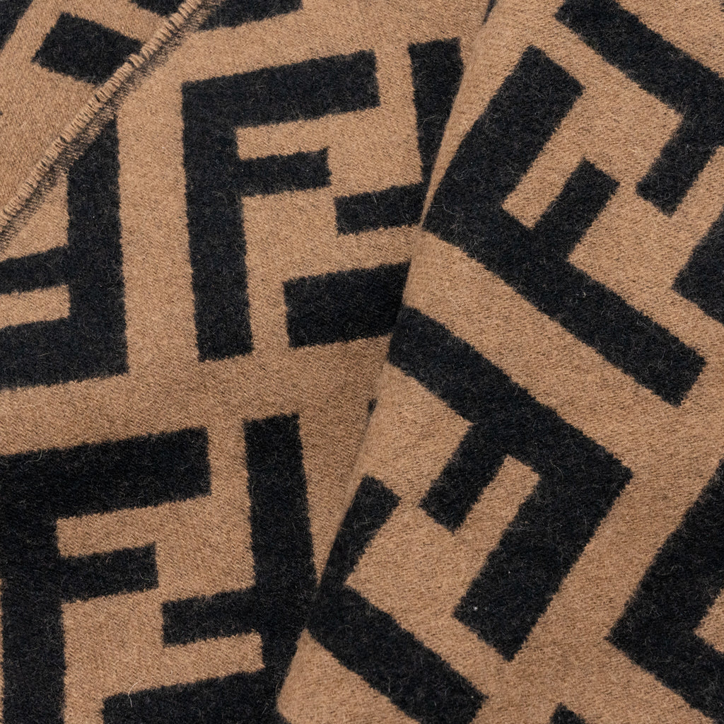 fendi-ff-scarf-cashmere-brown-black-1