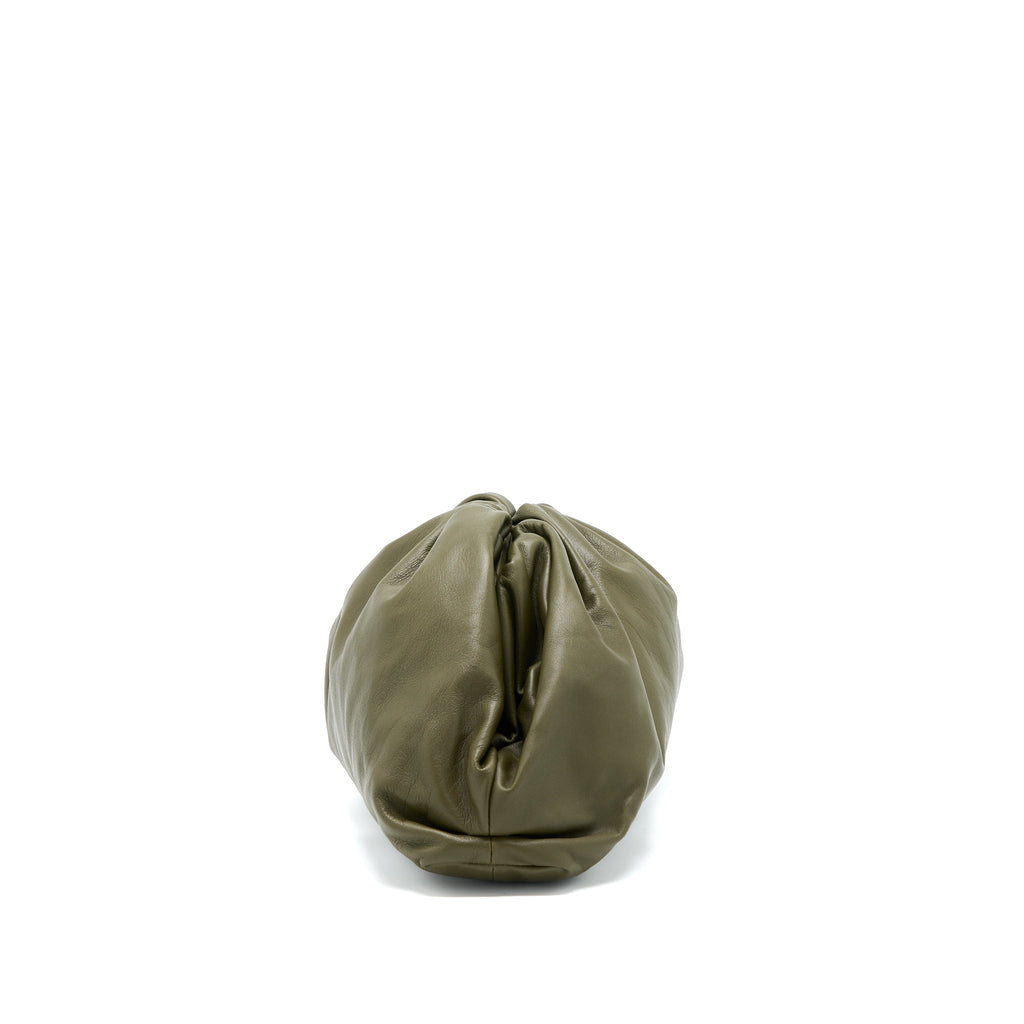 bottega-veneta-clutch-calfskin-dark-green-ghw