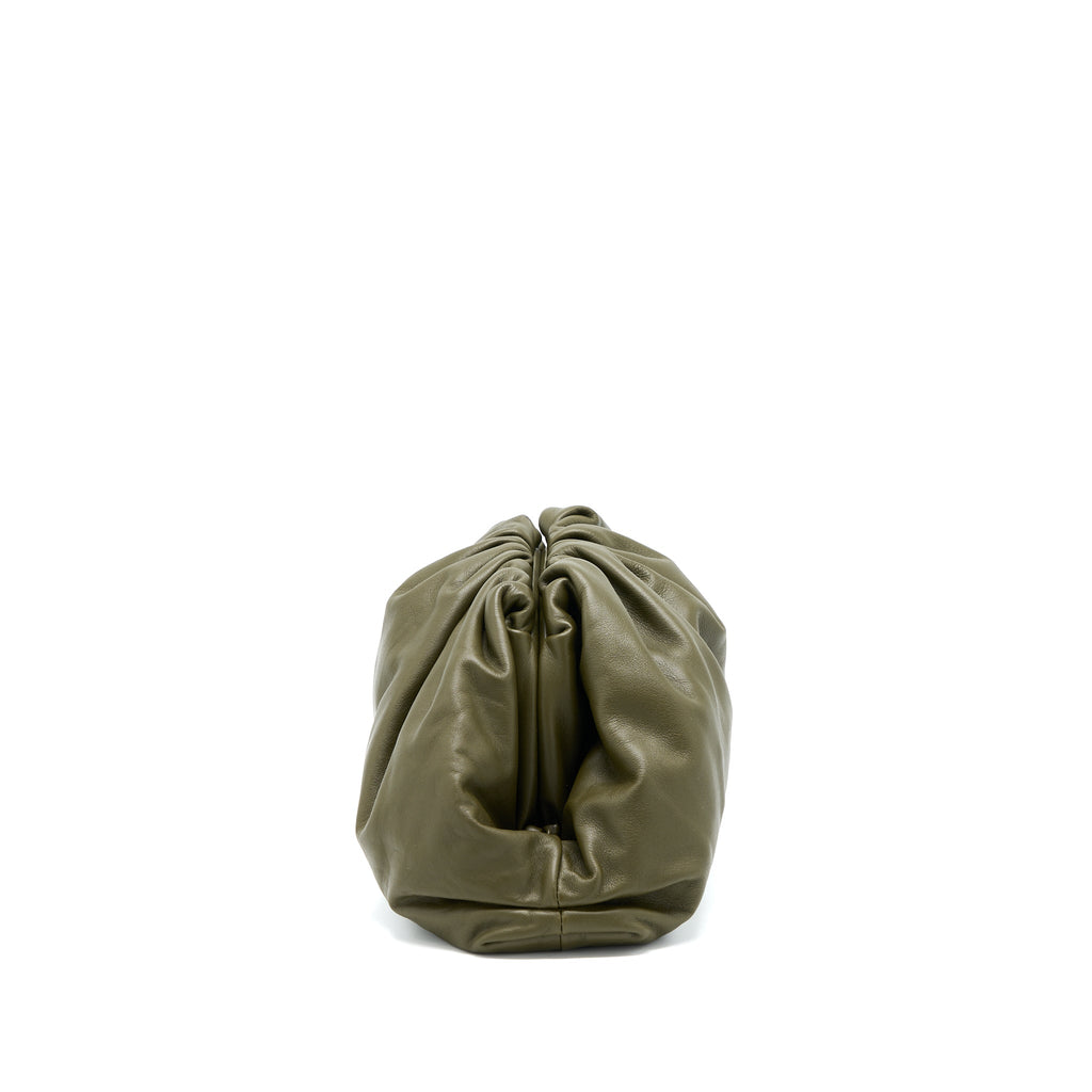 bottega-veneta-clutch-calfskin-dark-green-ghw