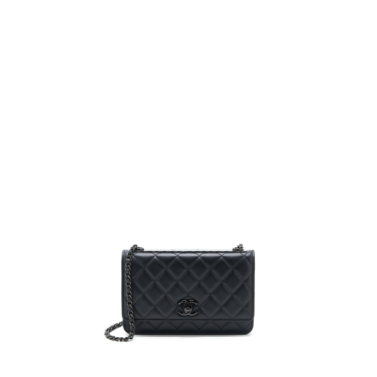 chanel-trendy-cc-wallet-on-chain-lambskin-so-black-with-black-hardware-microchip