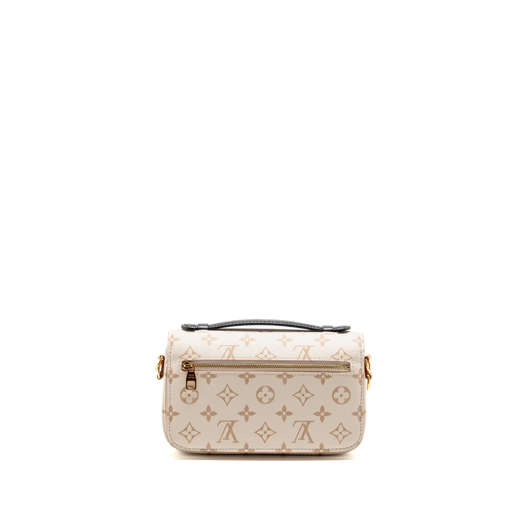 louis-vuitton-pochette-east-west-monogram-dune-ghw