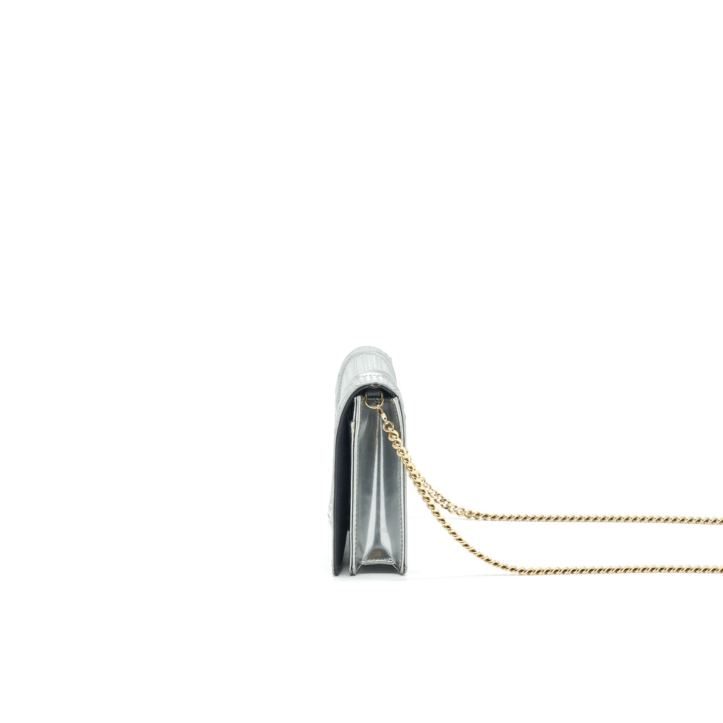 dior-diorama-wallet-on-chain-metallic-sylvier-ghw