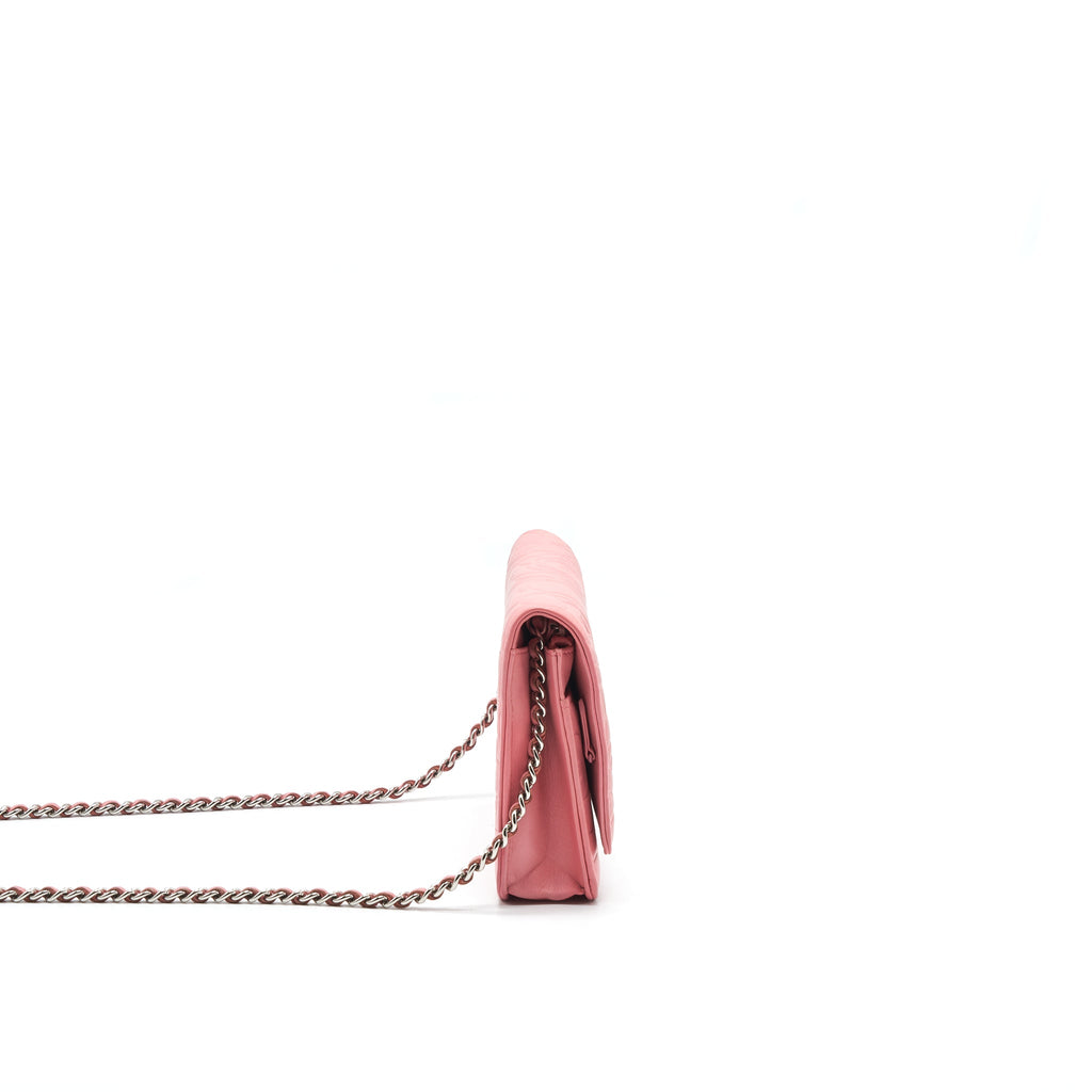 chanel-camelia-wallet-on-chain-pink-shw