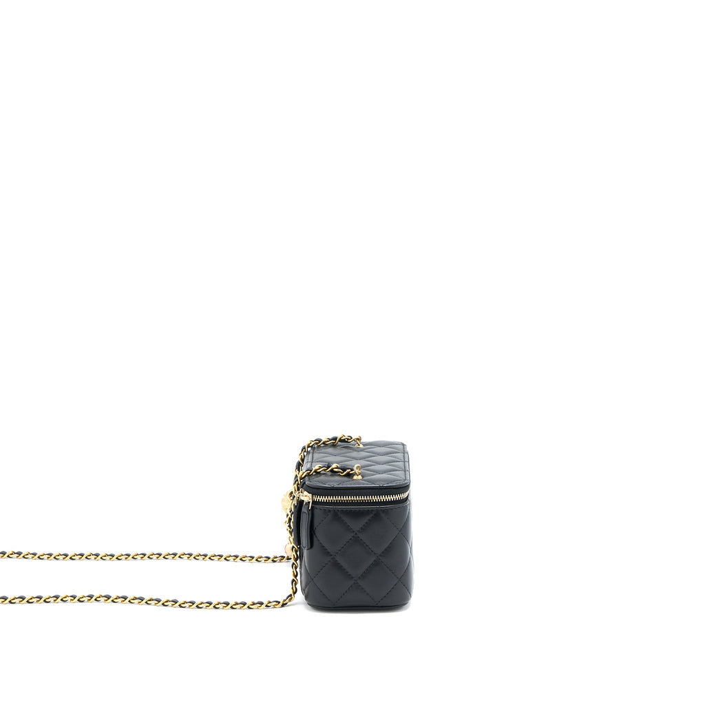 chanel-22a-pearl-crush-long-vanity-with-chain-lambskin-black-ghw-1