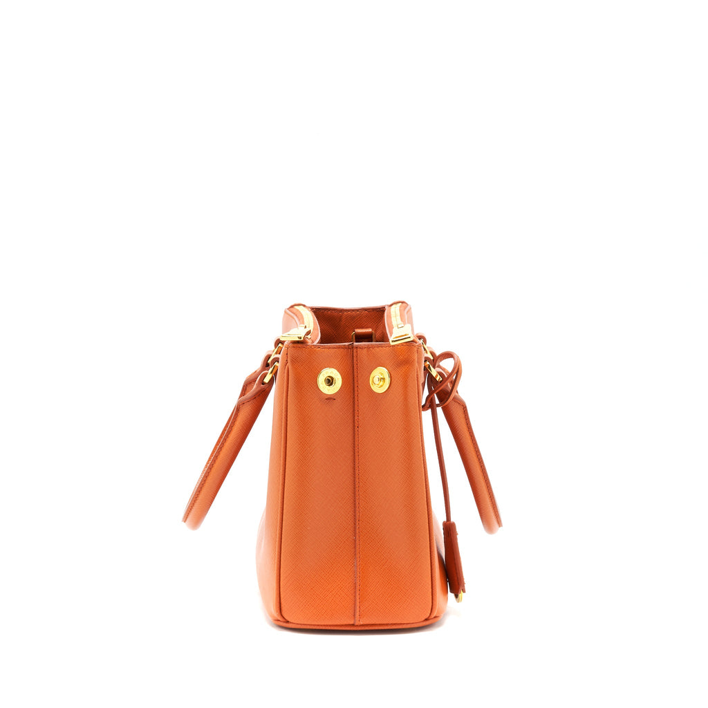 prada-saffiano-tote-bag-papaya-ghw
