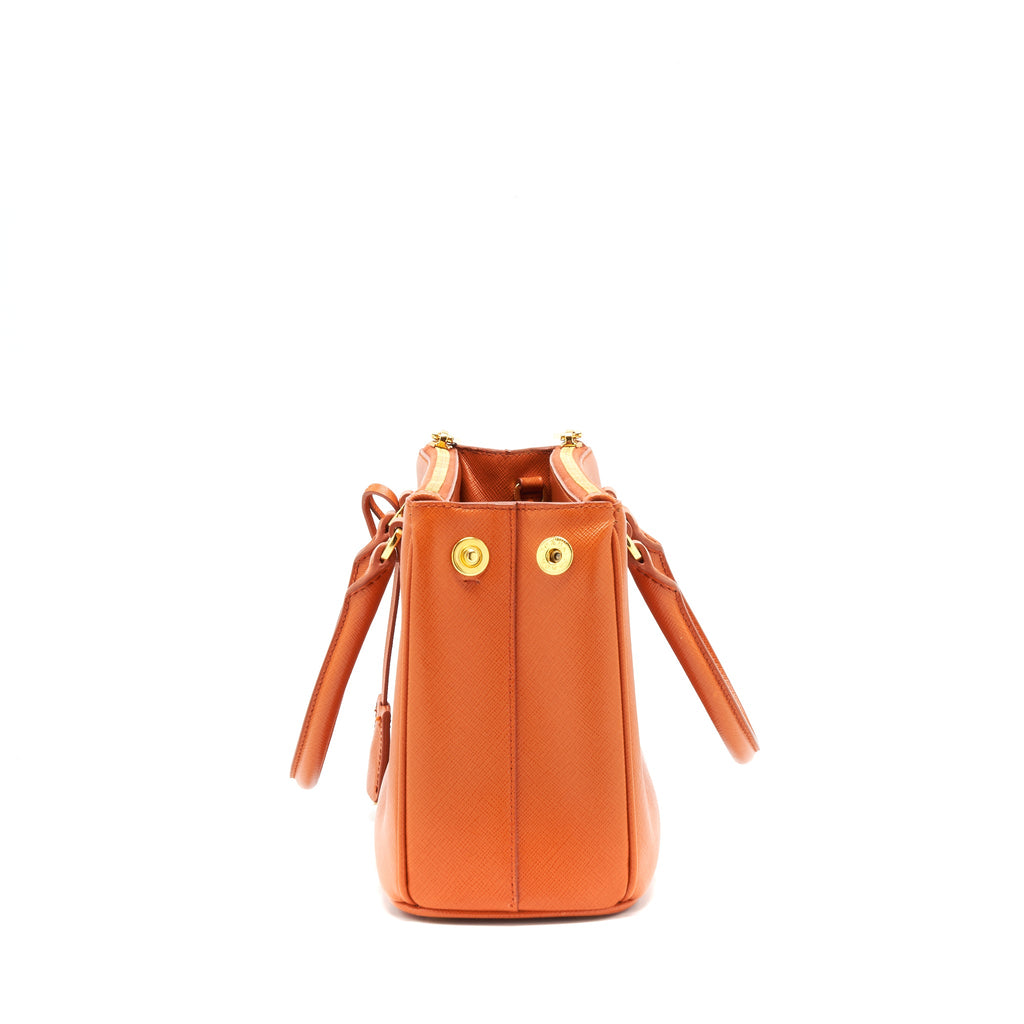 prada-saffiano-tote-bag-papaya-ghw