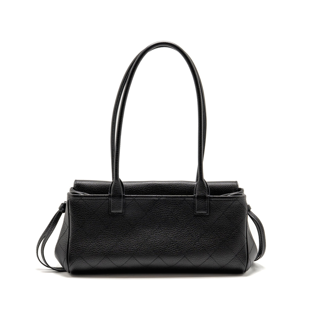 chanel-26s-urban-essential-east-west-small-tote-grained-calfskin-black-ghw-microchip