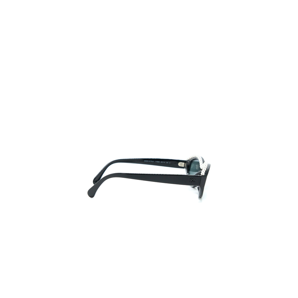 chanel-oval-sunglasses-acetate-imitation-pearls-black-white