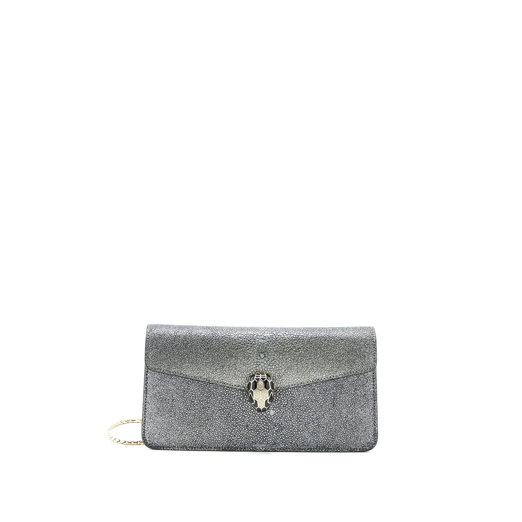 bvlgari-serpenti-forever-clutch-with-chain-stingray-leather-grey-lghw