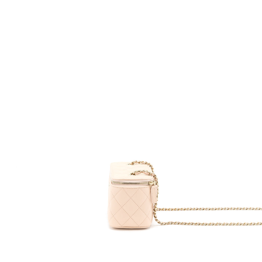 chanel-long-vanity-with-chain-caviar-beige-lghw-1