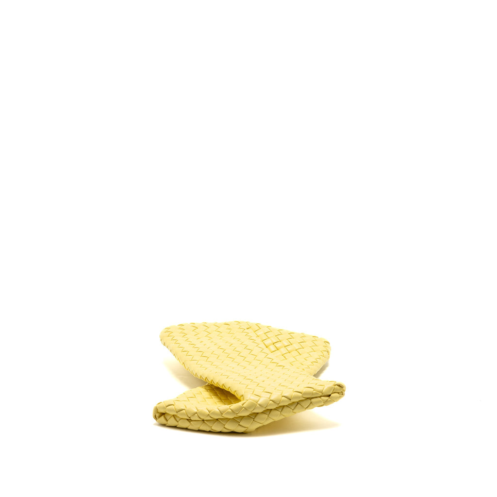 bottega-veneta-the-crisscross-clutch-intrecciato-leather-light-yellow