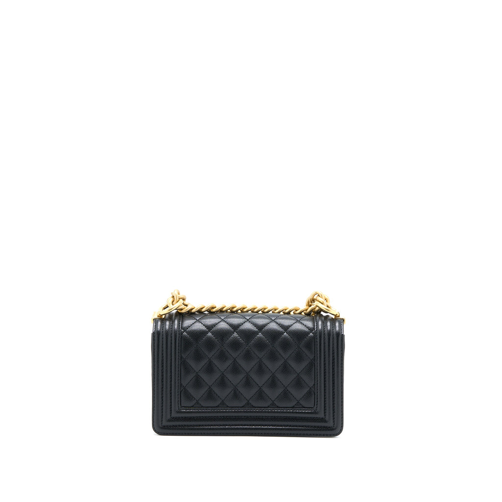 chanel-small-boy-bag-caviar-black-ghw-microchip-2
