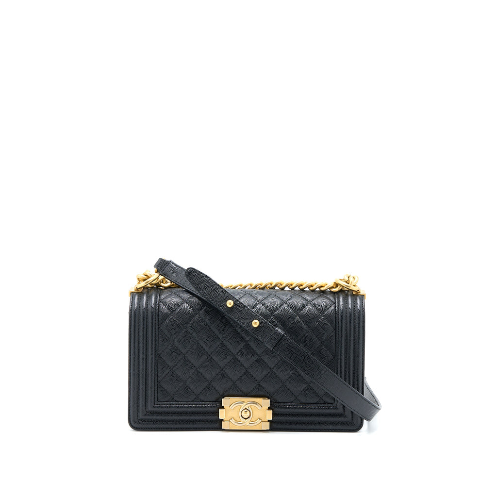 chanel-medium-boy-bag-caviar-black-ghw