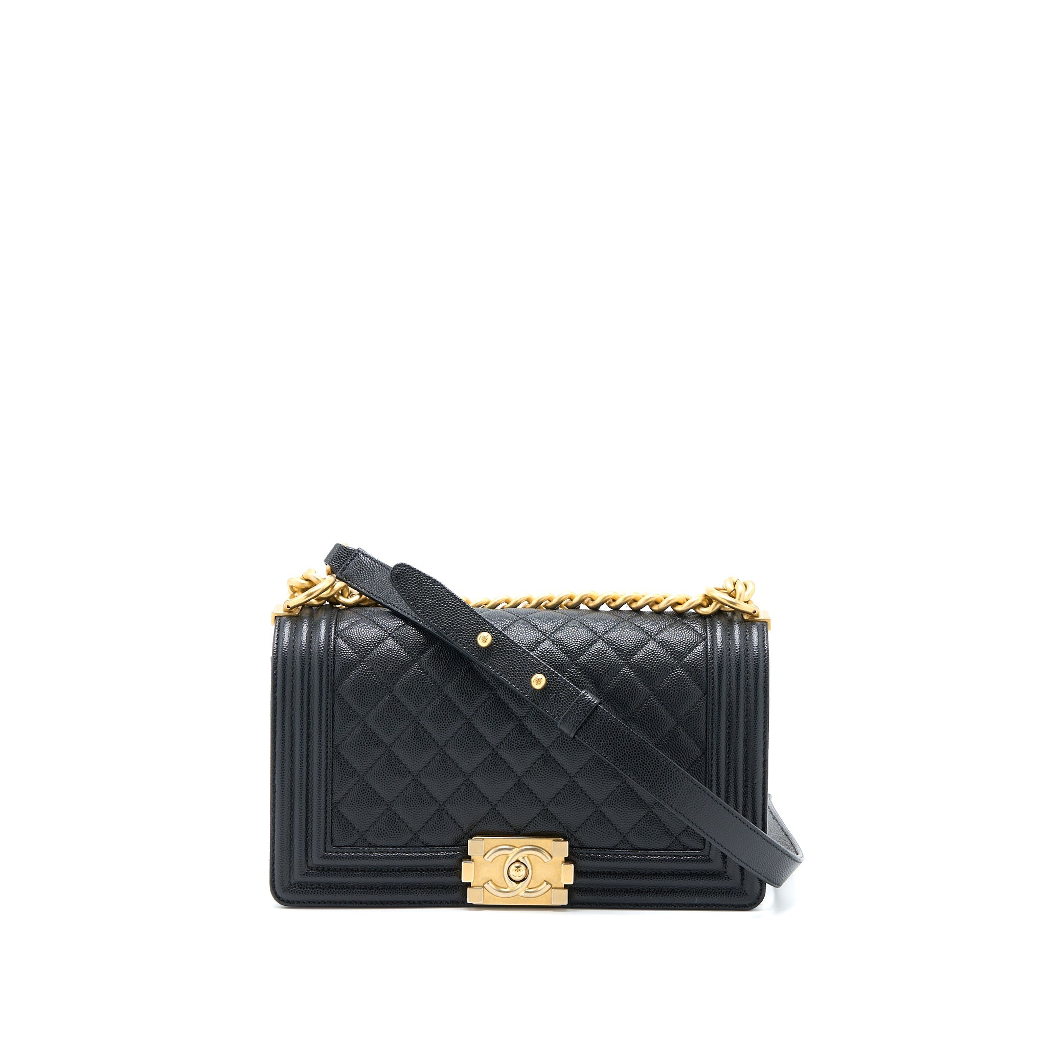 chanel-medium-boy-bag-caviar-black-ghw