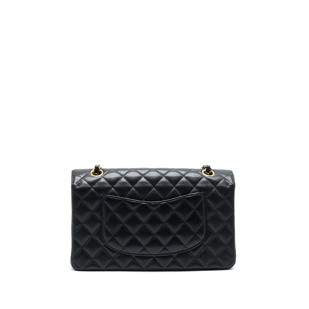 chanel-classic-double-flap-medium-black-caviar-ghw