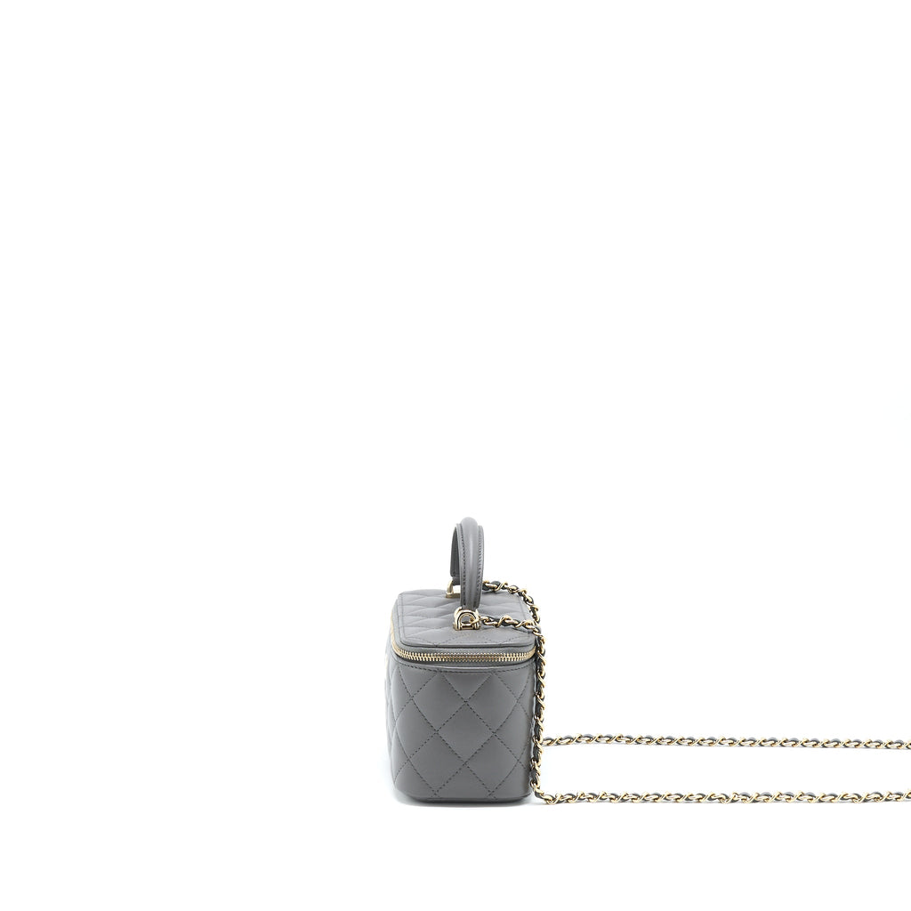 chanel-22a-top-handle-long-vanity-with-chain-lambskin-grey-lghw